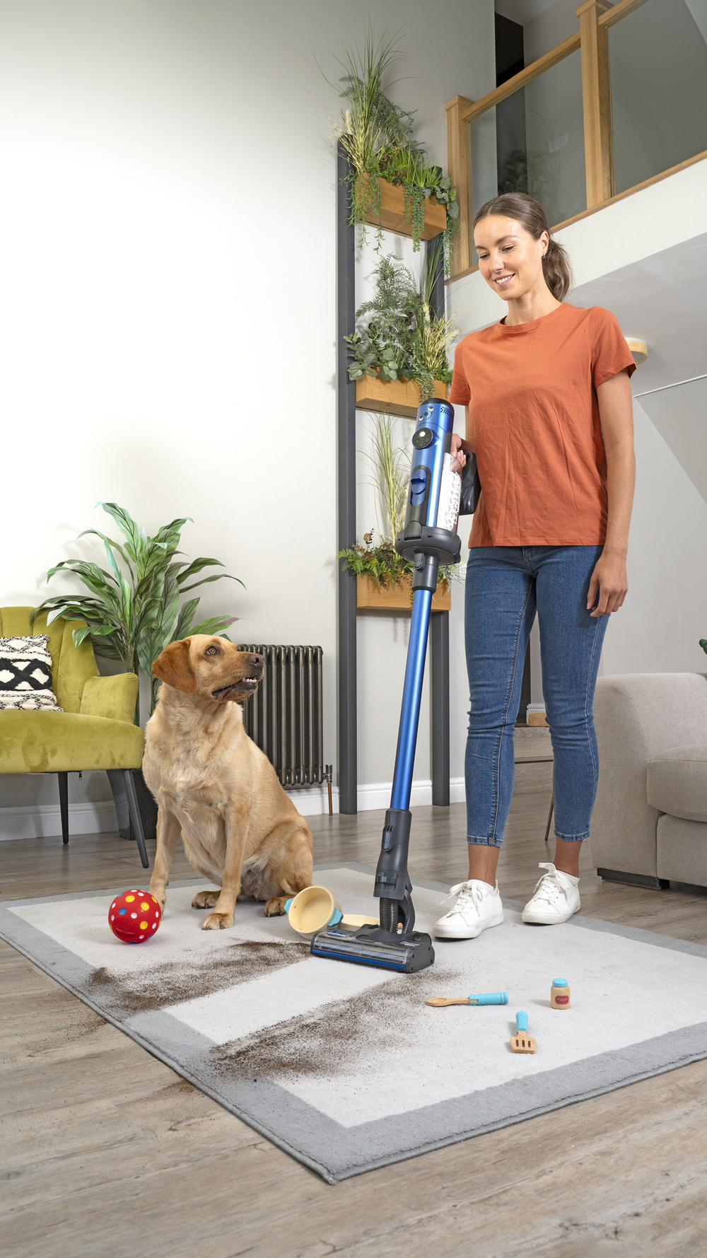 Numatic 916634 Henry Quick Pet Vacuum Cleaner - Blue